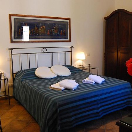 B&B Corte Barocca Lecce Bagian luar foto