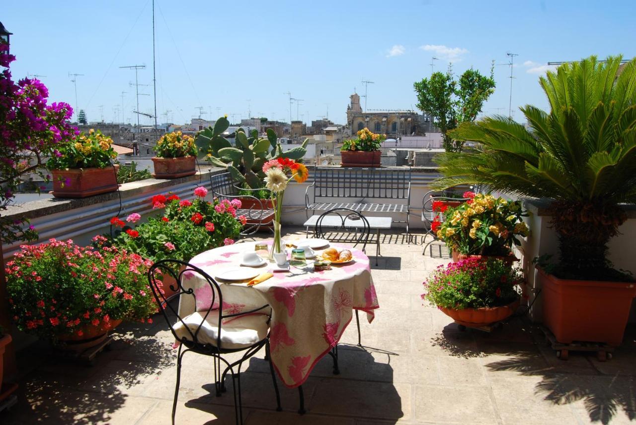B&B Corte Barocca Lecce Bagian luar foto