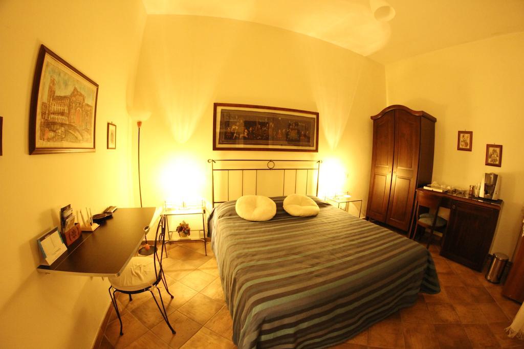 B&B Corte Barocca Lecce Ruang foto