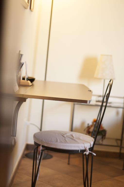 B&B Corte Barocca Lecce Ruang foto